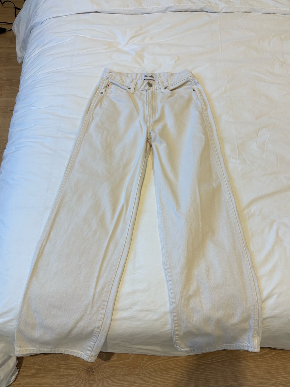 Sun-deh Wide Leg Women's Jeans in Off-White